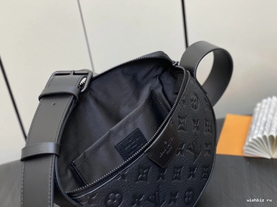 WIS VUITTON Moon Crossbody LOUIS 0810